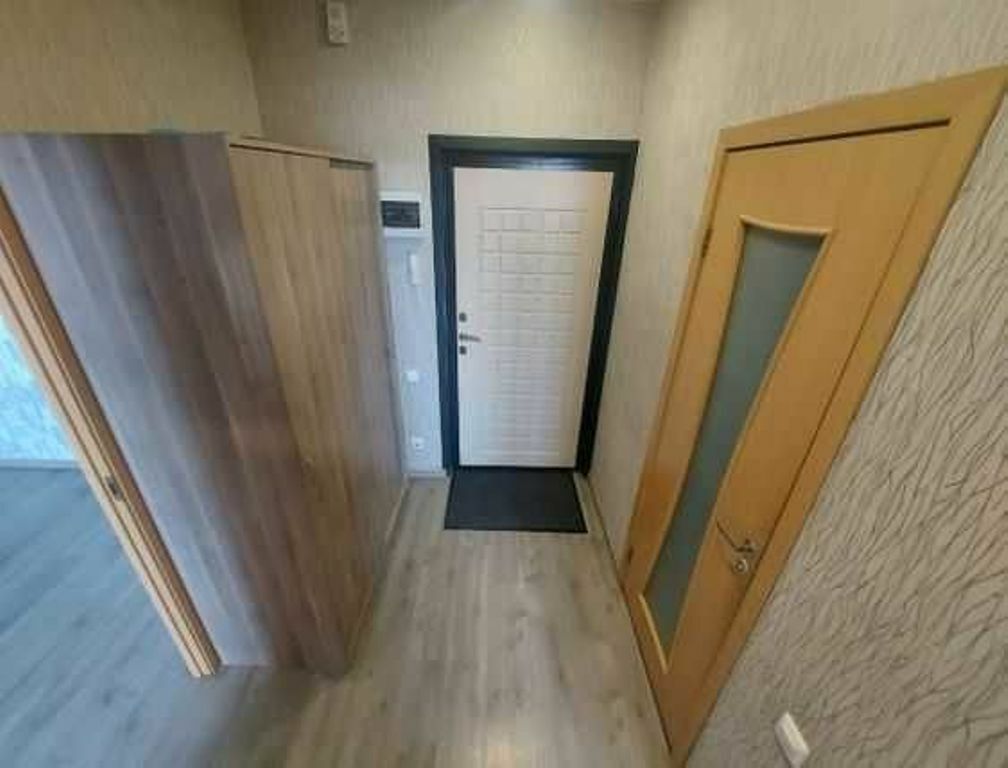 Оренда 1-кімнатної квартири 40 м², Радистів вул., 4