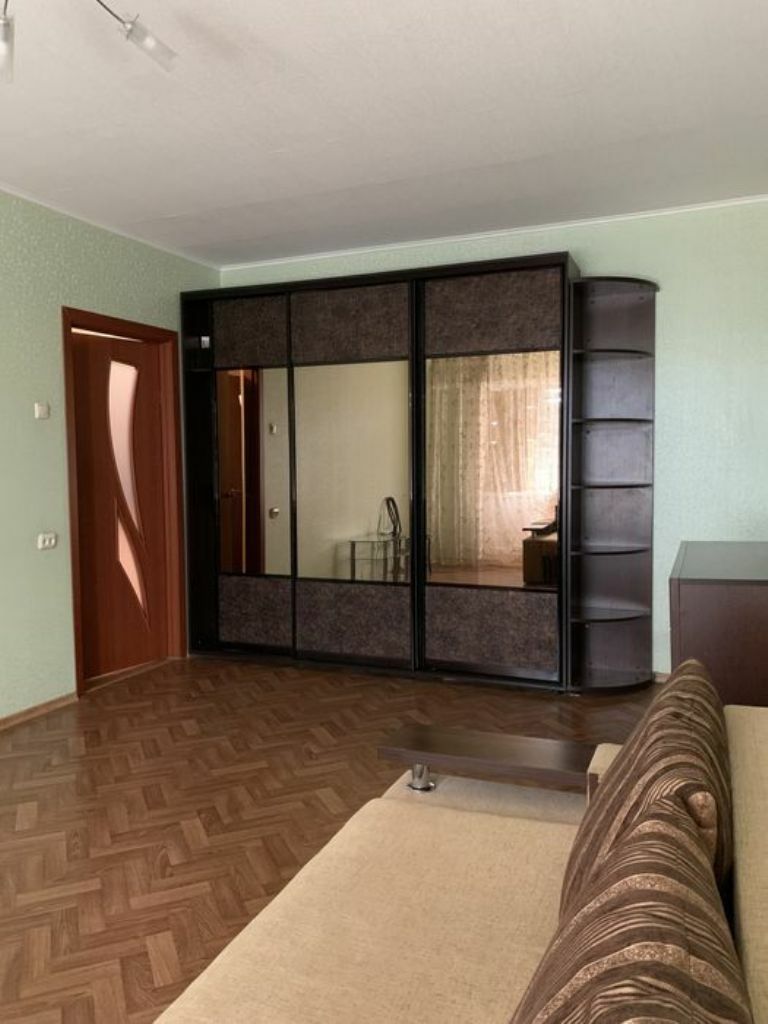 Оренда 1-кімнатної квартири 40 м², Новорічна вул., 75
