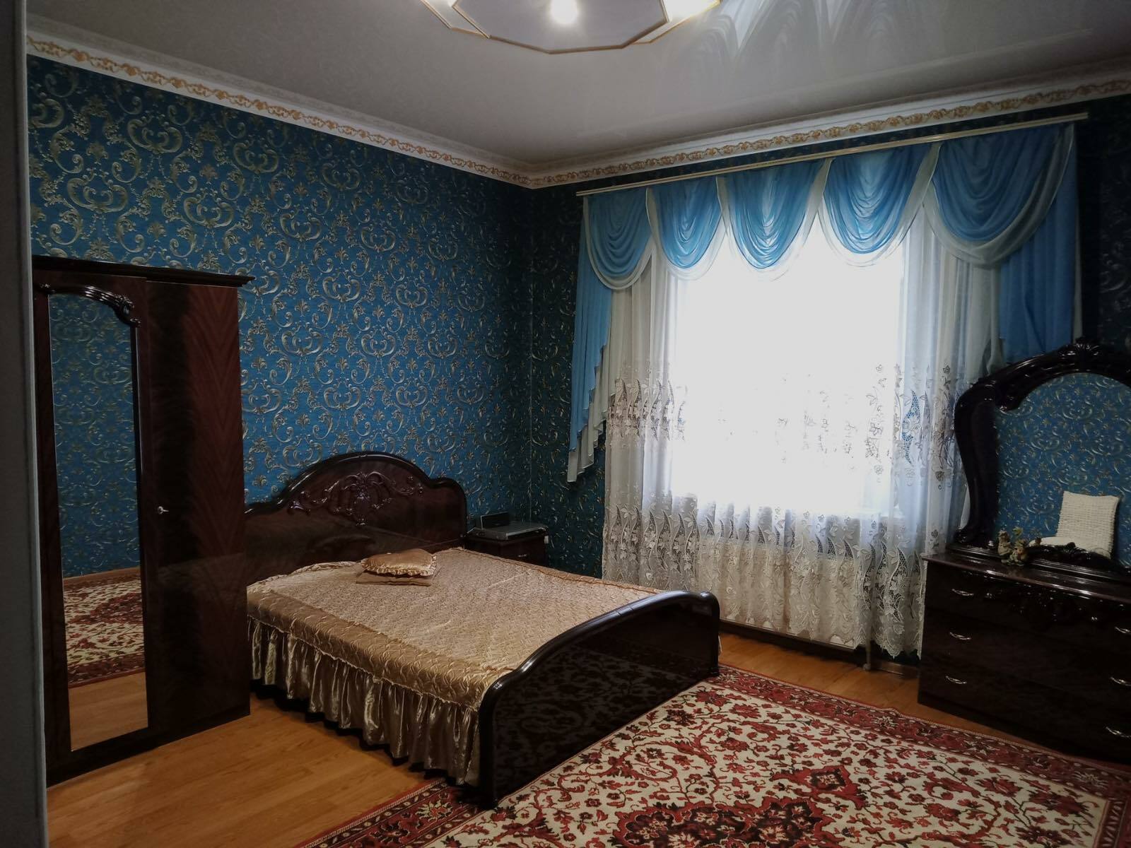 Оренда будинку 140 м², Кузбаська вул.