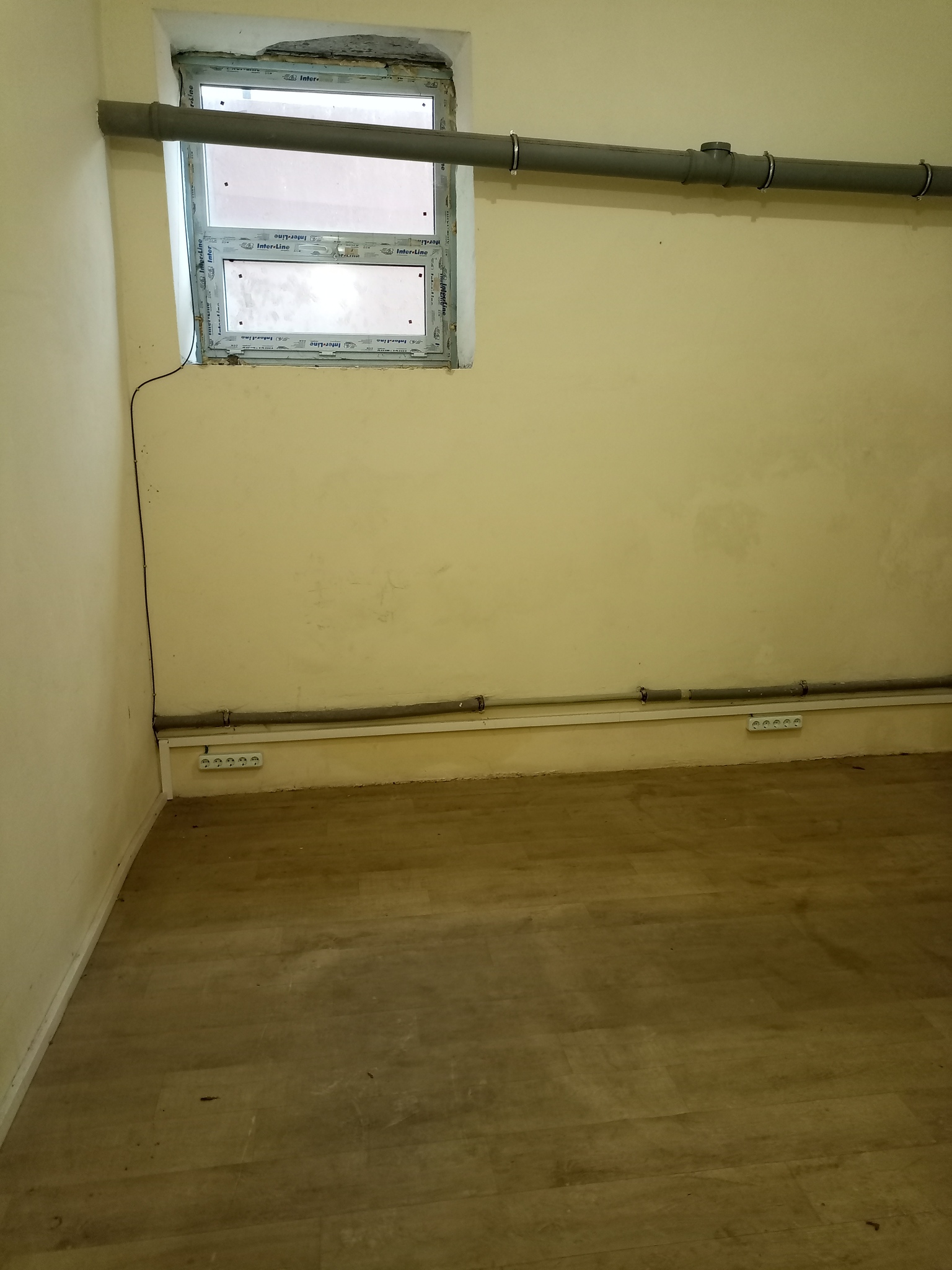 Аренда помещения свободного назначения 127 м², Адмиральский просп.