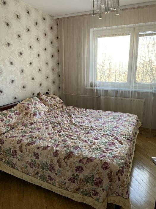 Продаж 3-кімнатної квартири 70 м², Героїв Праці вул., 56