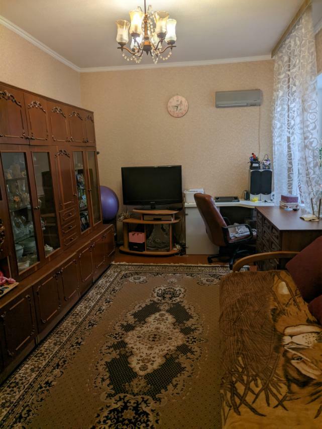 Продаж 3-кімнатної квартири 67.7 м²