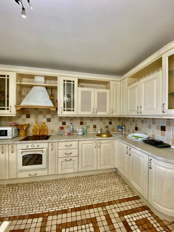Аренда дома 400 м², Жемчужная ул., 4