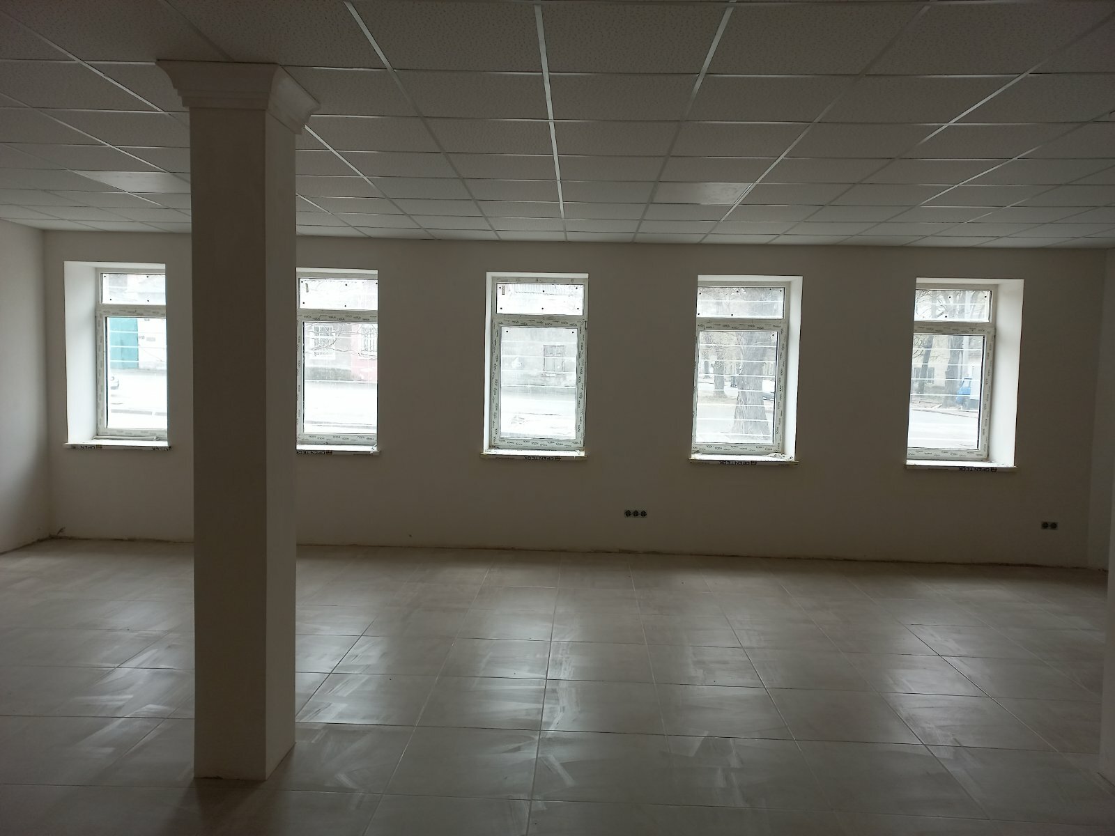 Аренда помещения свободного назначения 800 м², Александра Кутузакия ул.