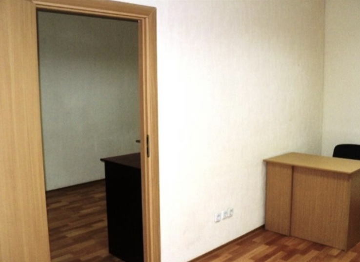 Продаж офісу 30 м², Лариси Руденко вул., 6А