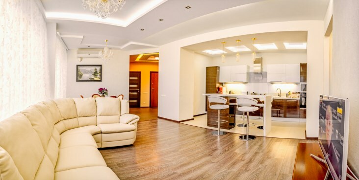 Продажа 3-комнатной квартиры 115 м², Литературная ул.