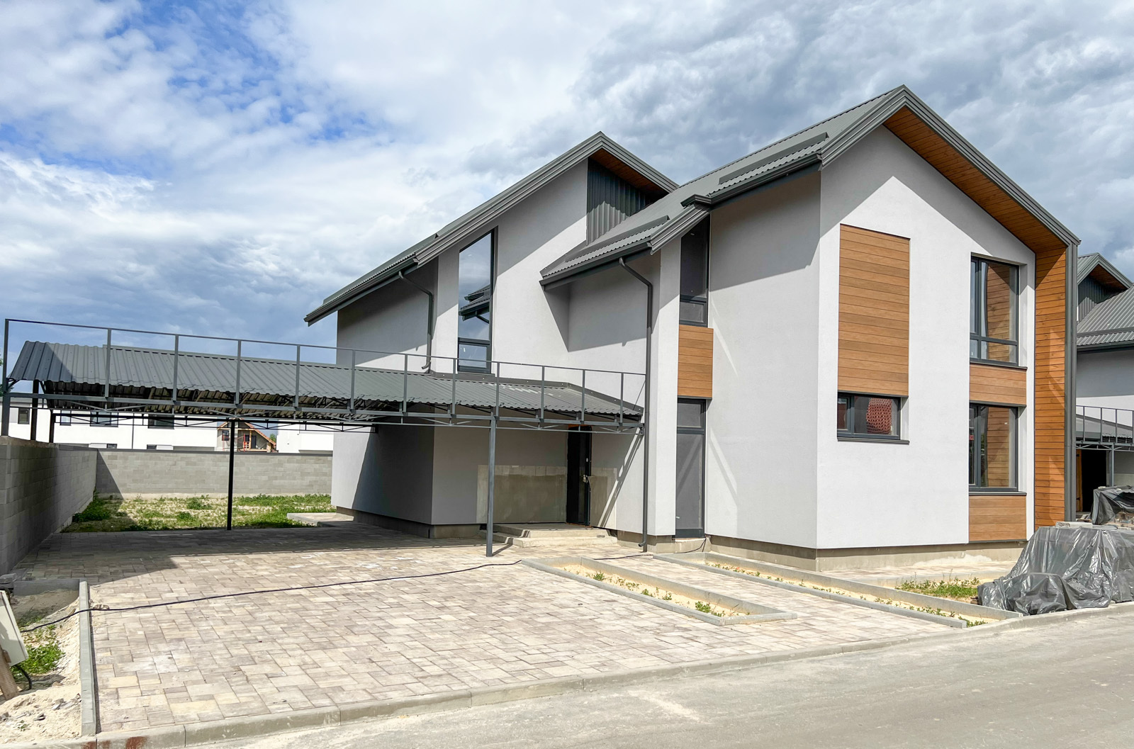 Продажа дома 200 м², Кг балатон ул., 180