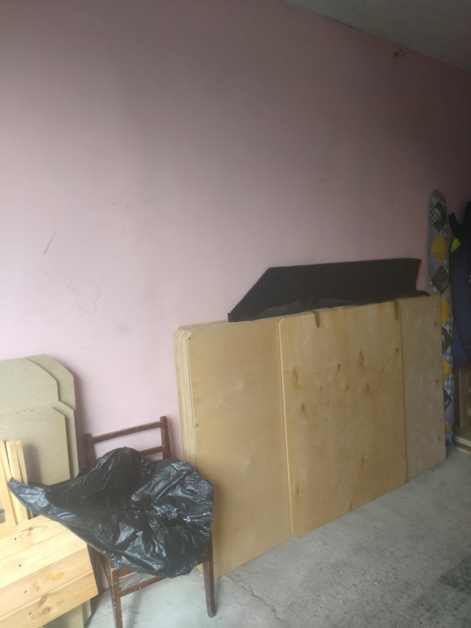 Оренда гаражів 23 м², Павла Усенко вул., 7/9