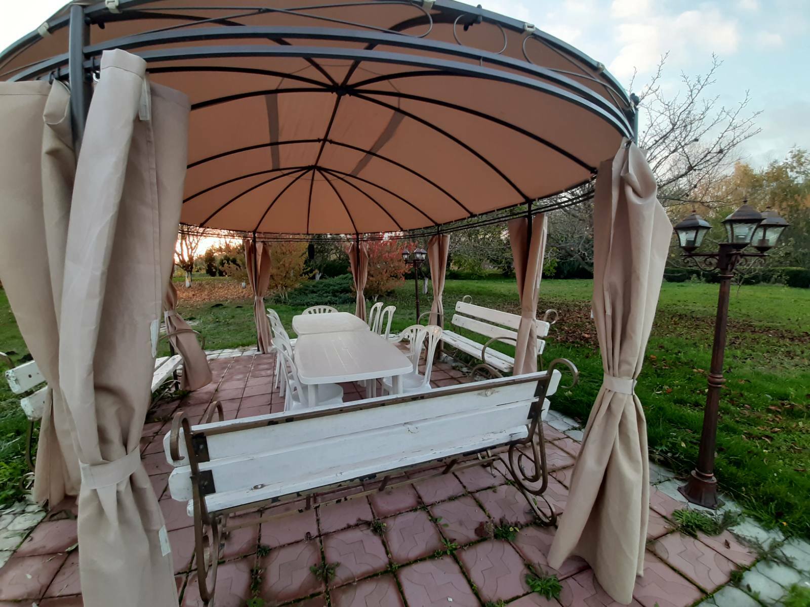 Оренда будинку 250 м²
