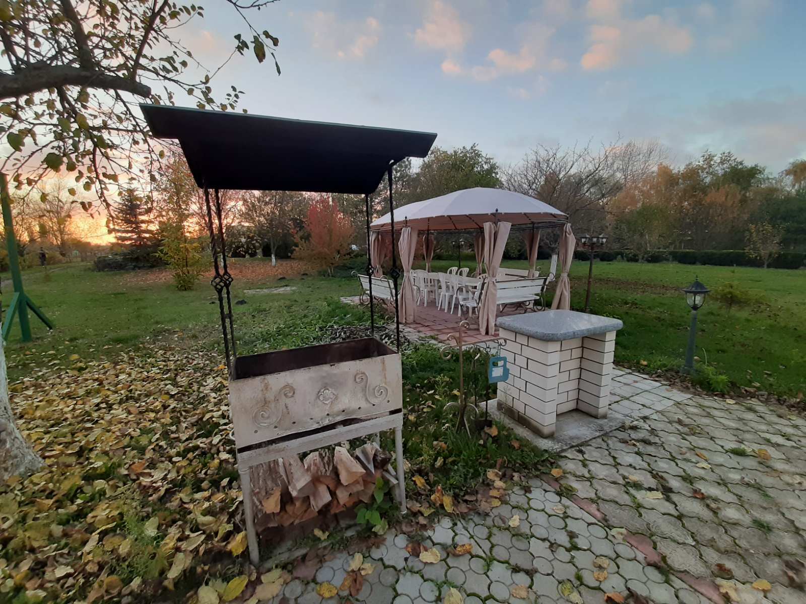Оренда будинку 250 м²
