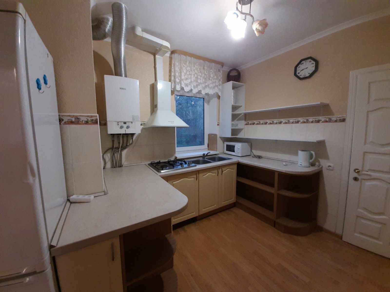 Оренда будинку 250 м²