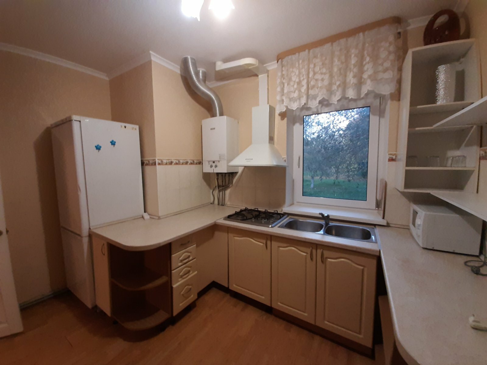Оренда будинку 250 м²