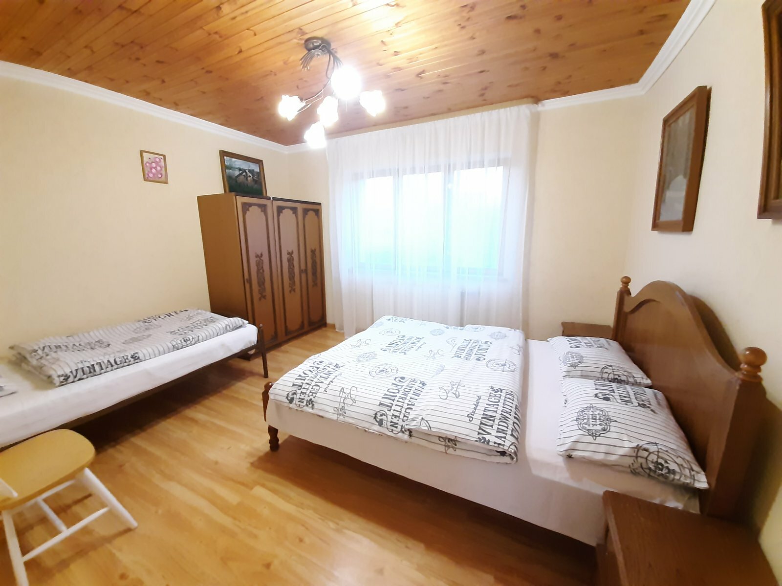 Оренда будинку 250 м²