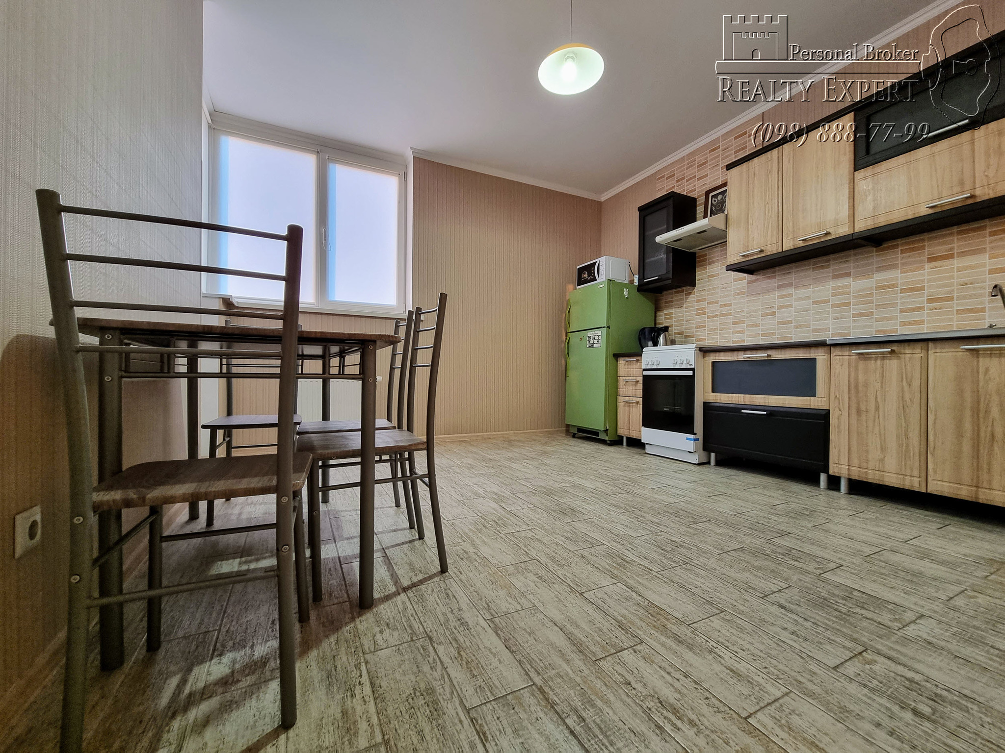 Аренда 2-комнатной квартиры 73 м², Драгоманова ул., 2Б