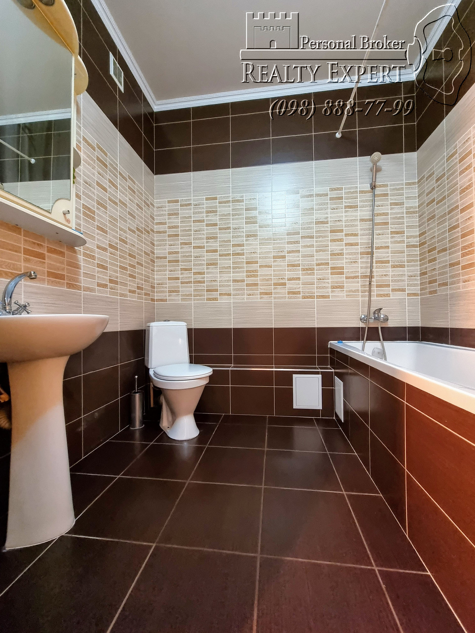 Аренда 2-комнатной квартиры 73 м², Драгоманова ул., 2Б