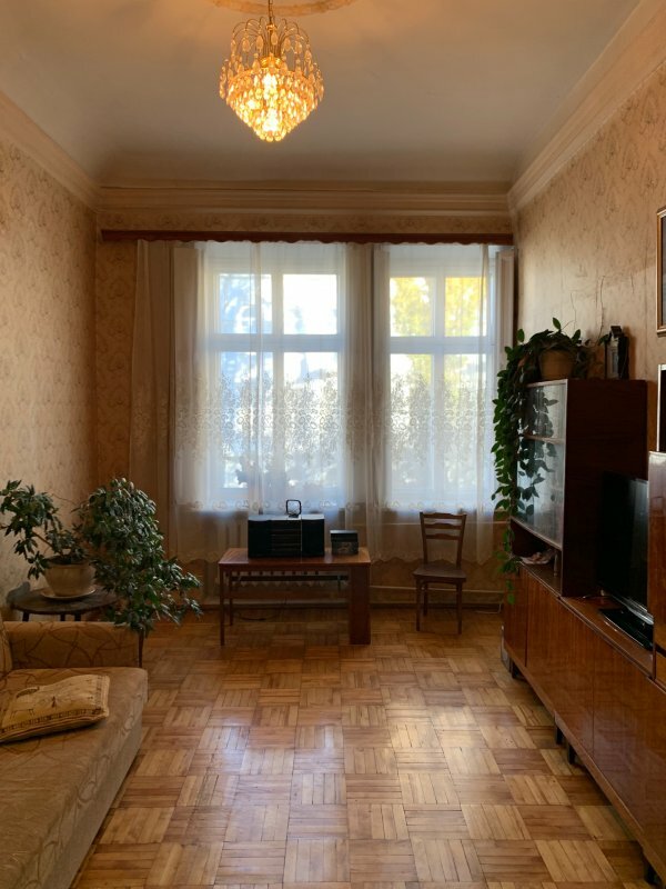 Продаж 5-кімнатної квартири 145 м², Катеринінська вул., 22