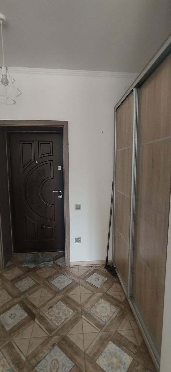 Оренда 1-кімнатної квартири 50 м², Соборна вул., 5а