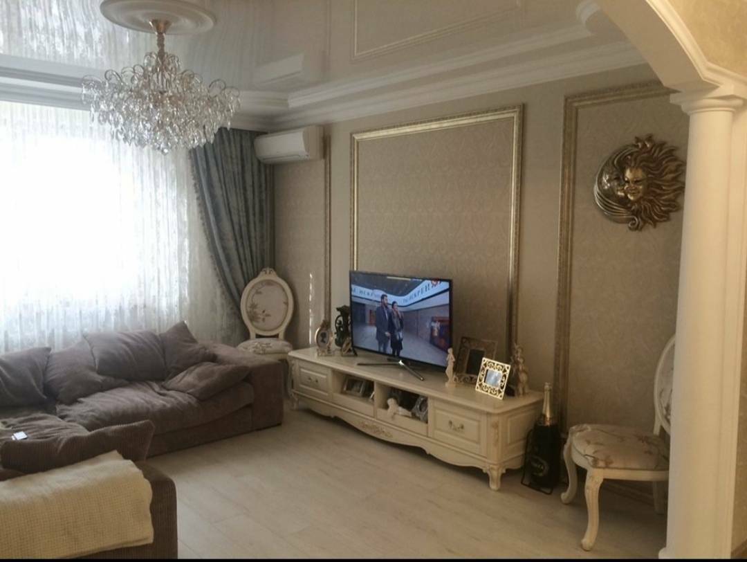 Продаж 3-кімнатної квартири 85 м², Академіка Сахарова вул., 34