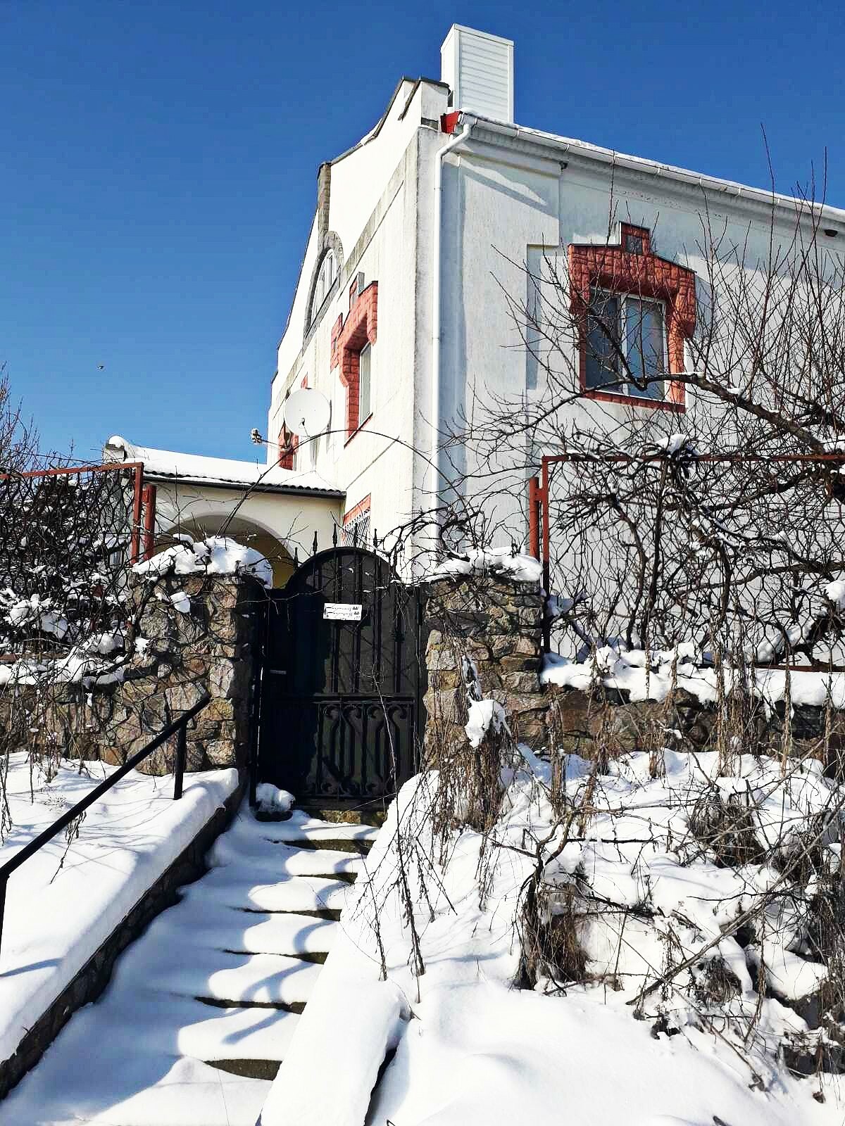 Продаж будинку 342 м²