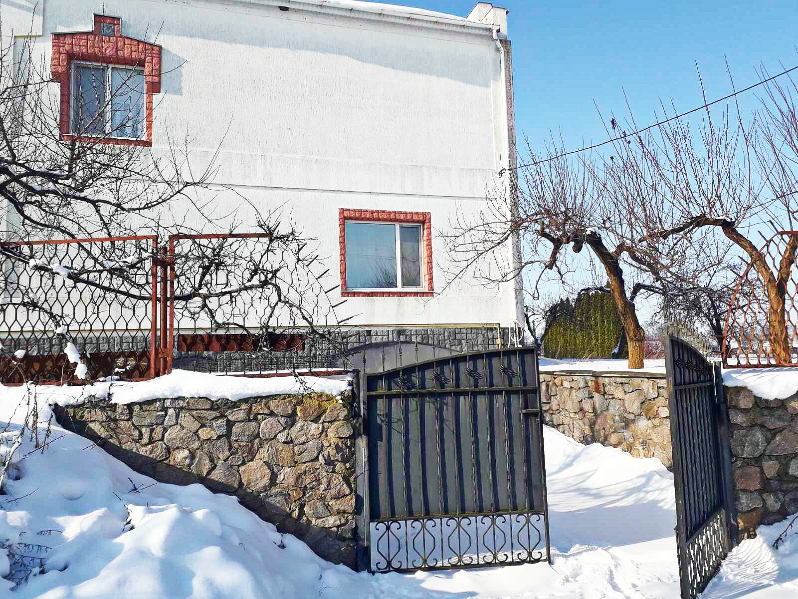 Продаж будинку 342 м²