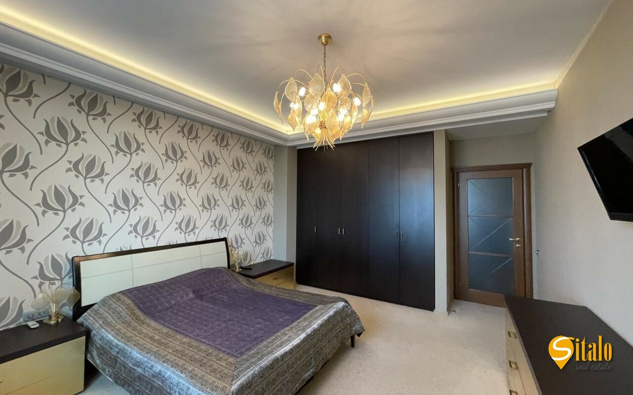 Продаж 2-кімнатної квартири 89 м², Звіринецька вул., 59