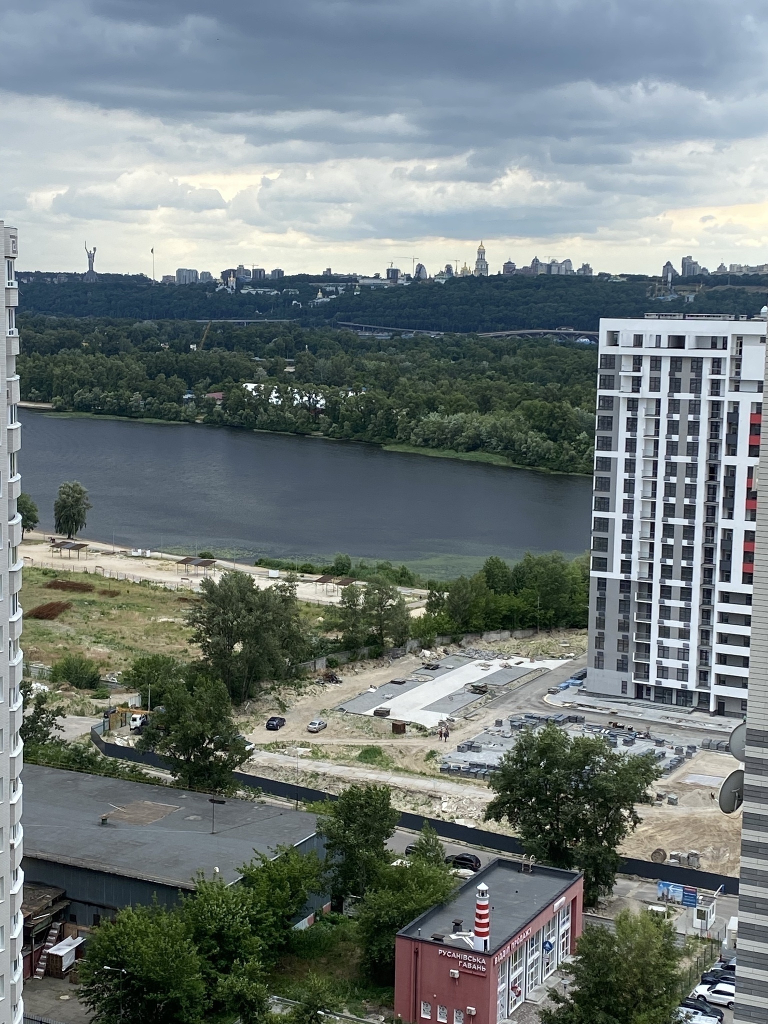 Аренда 2-комнатной квартиры 49 м², Андрея Аболмасова ул., 4