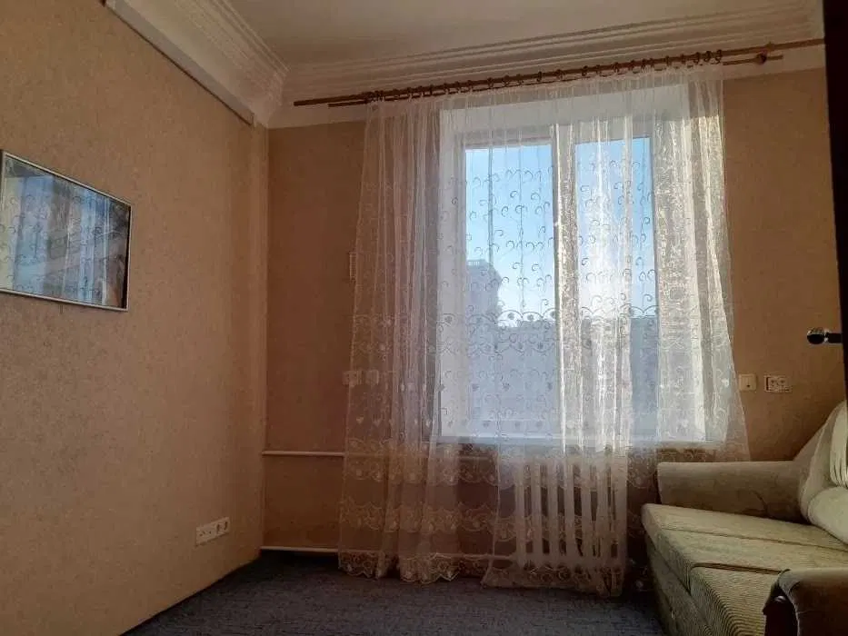 Оренда 2-кімнатної квартири 55 м², Яворницького вул.