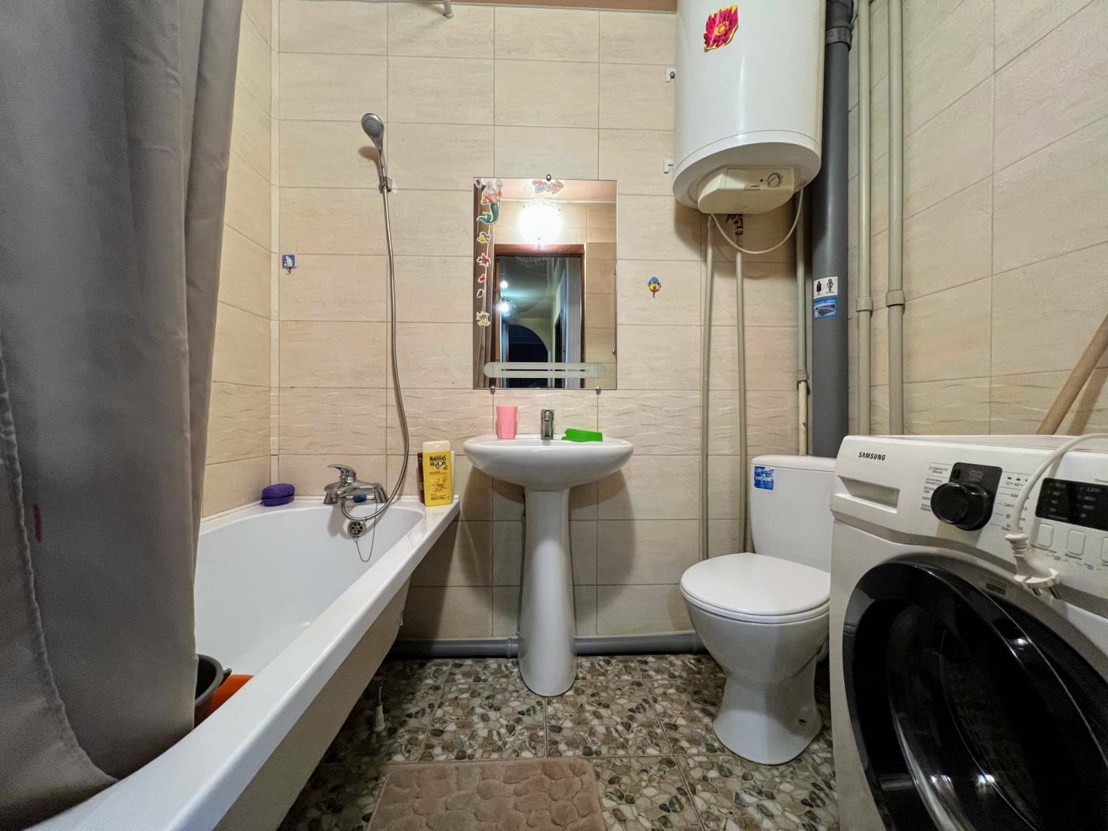 Продажа 3-комнатной квартиры 64 м², Мандрыковская ул.