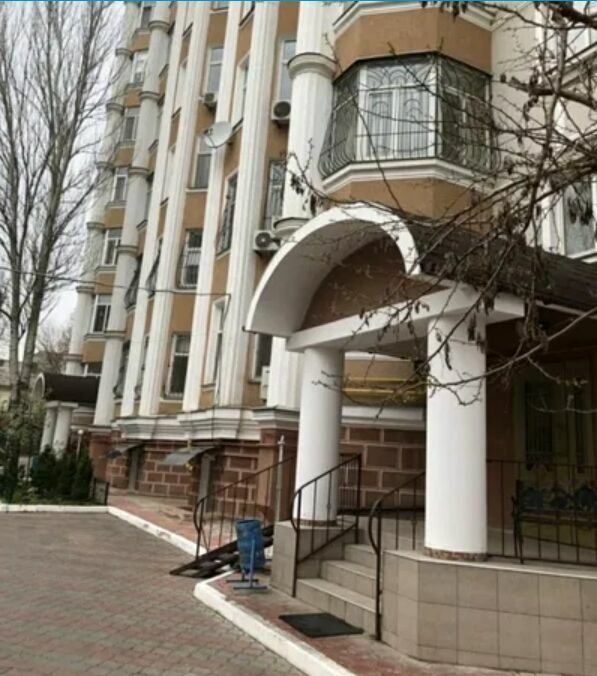 Оренда приміщення вільного призначення 420 м², Довженко вул.