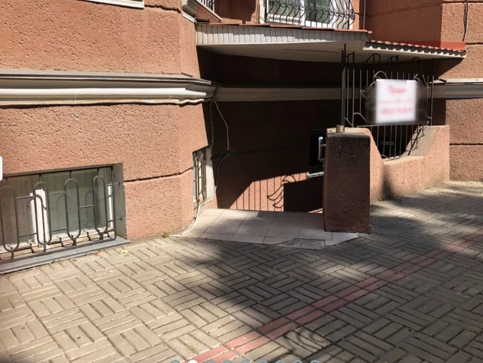 Оренда приміщення вільного призначення 420 м², Довженко вул.