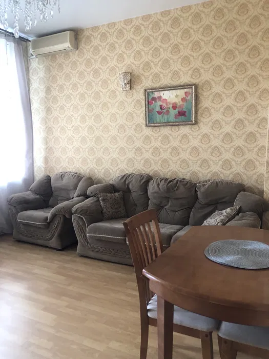 Аренда 3-комнатной квартиры 64 м², Короленко пер.