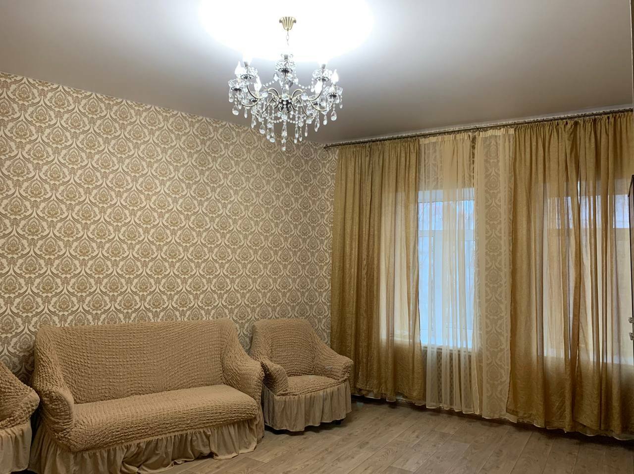 Оренда 4-кімнатної квартири 110 м², Виконкомівська вул.