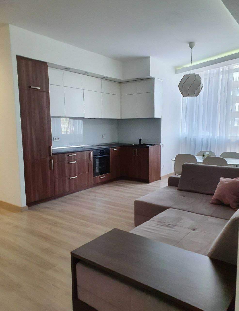 Оренда 3-кімнатної квартири 70 м², Сімферопольська вул.