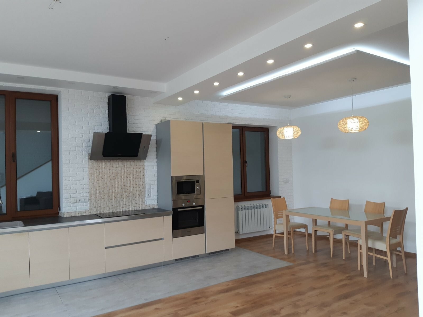 Оренда будинку 300 м², Надії Олексеєнко вул.