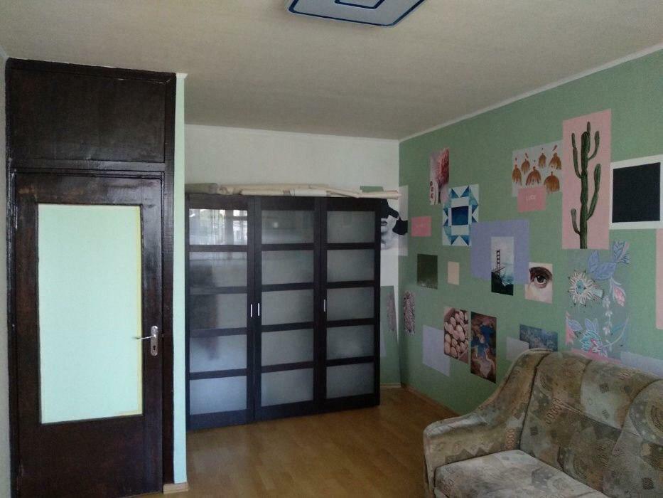 Продаж 1-кімнатної квартири 36 м², Заліська вул., 1