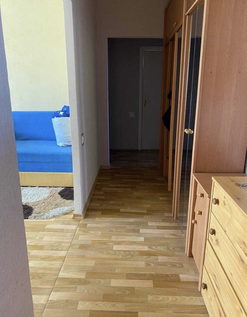 Оренда 2-кімнатної квартири 55 м², Тополь 3 вул.