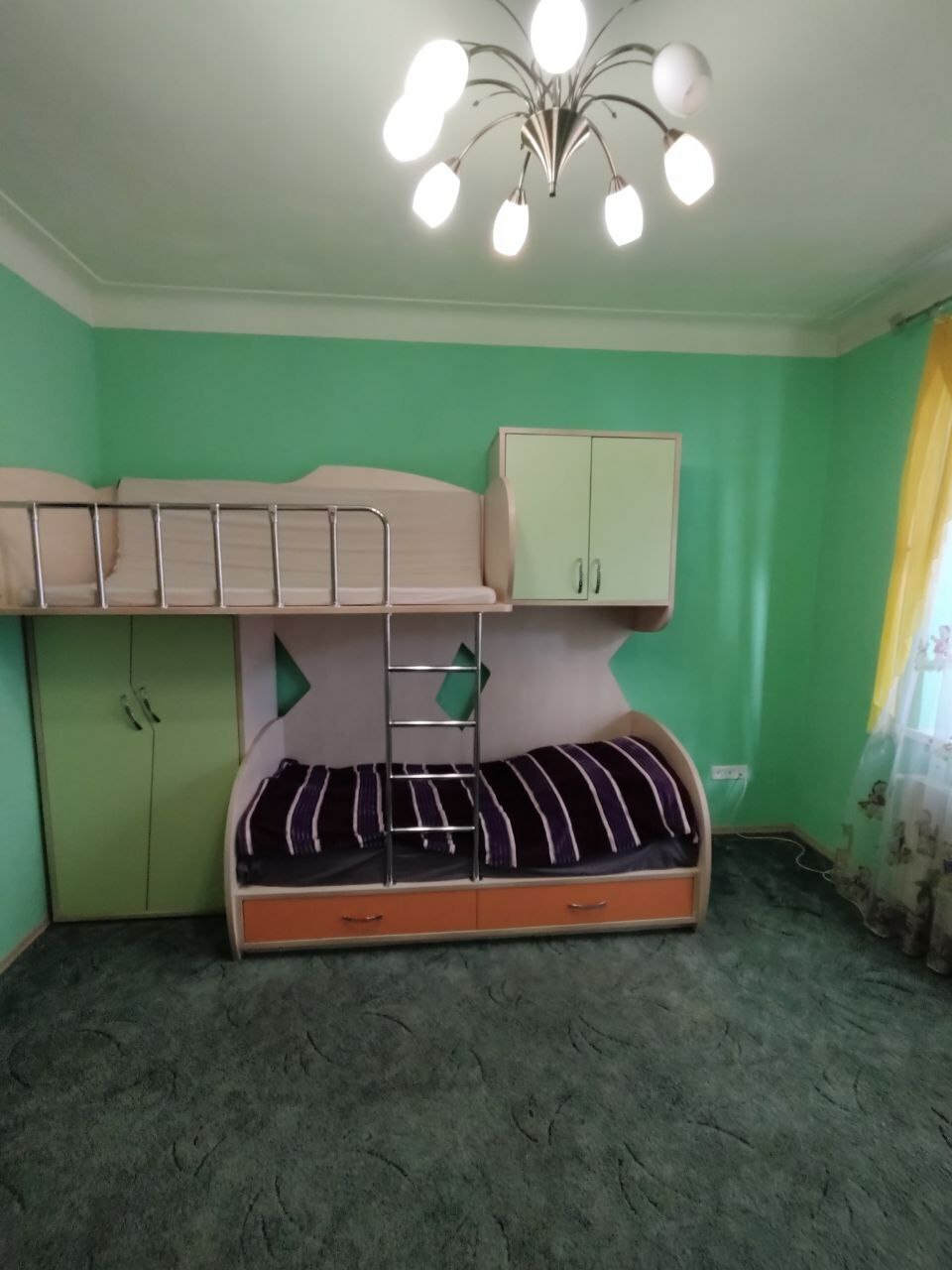 Аренда 3-комнатной квартиры 70 м², Пастера ул.