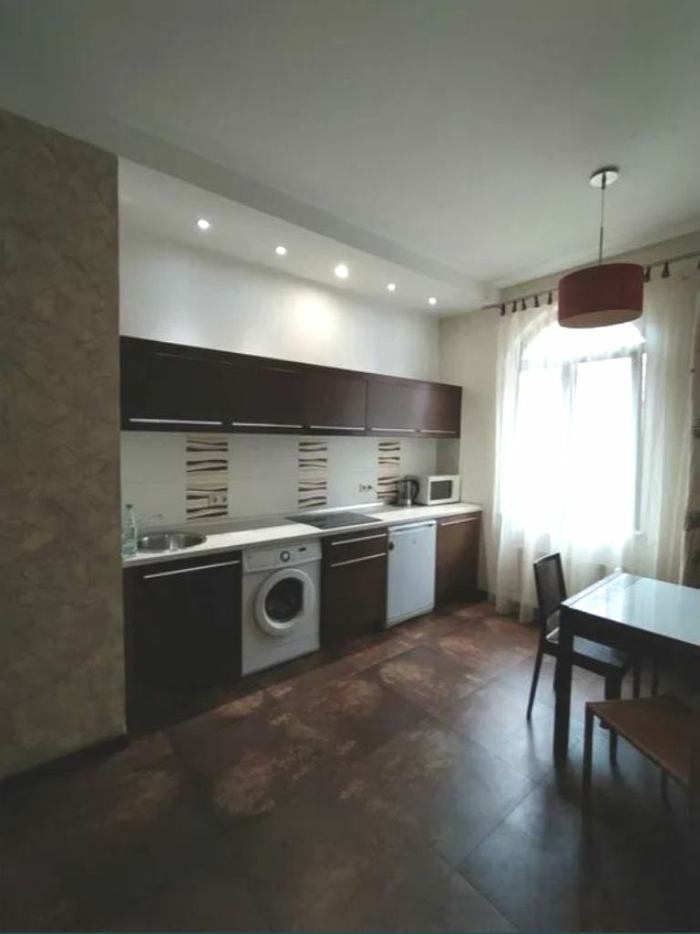 Продажа 2-комнатной квартиры 69 м², Греческая ул., 5