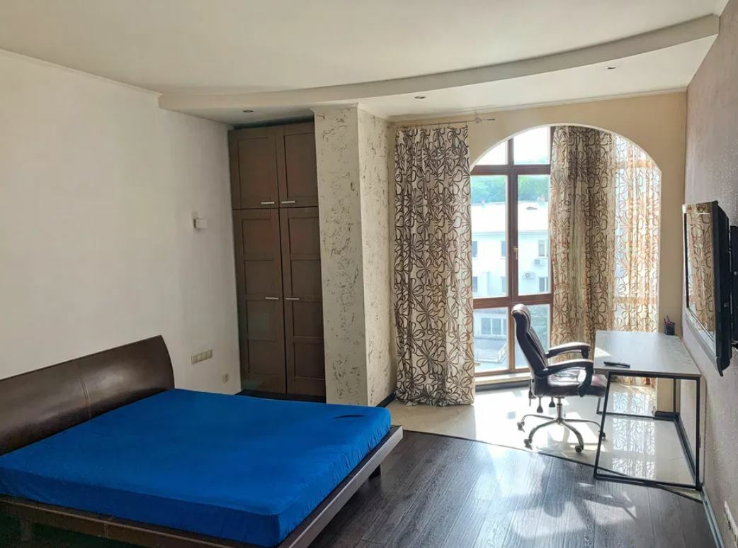 Продаж 2-кімнатної квартири 69 м², Греческая вул., 5