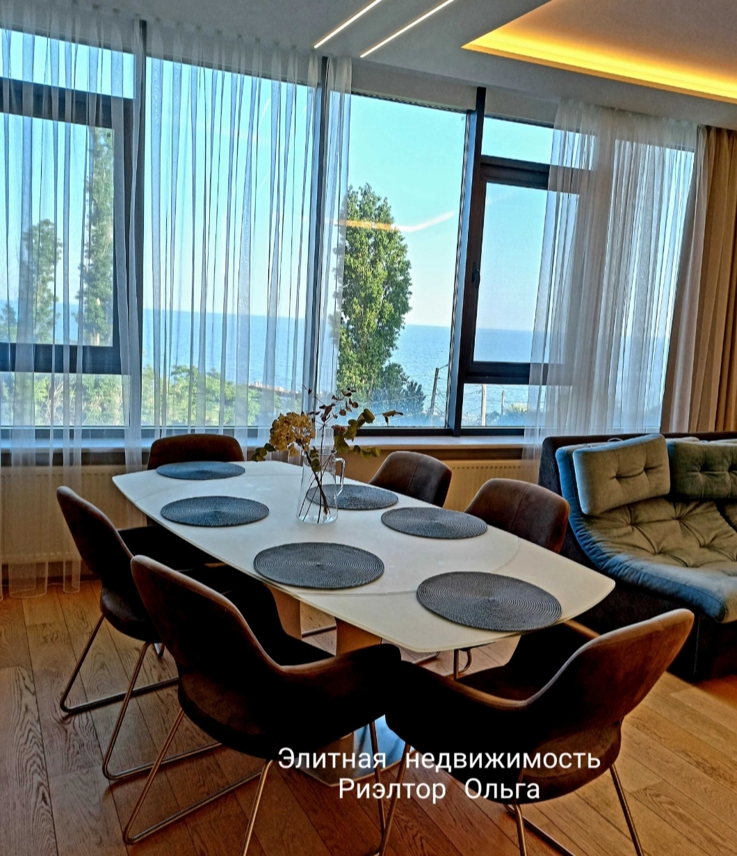 Продажа 3-комнатной квартиры 180 м², Фонтанская дор., 77А