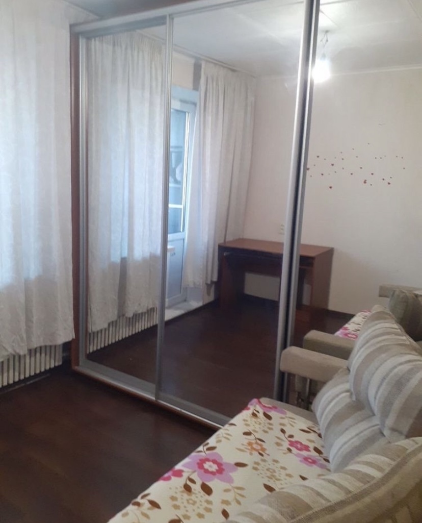 Оренда 3-кімнатної квартири 70 м², Байкальська вул.