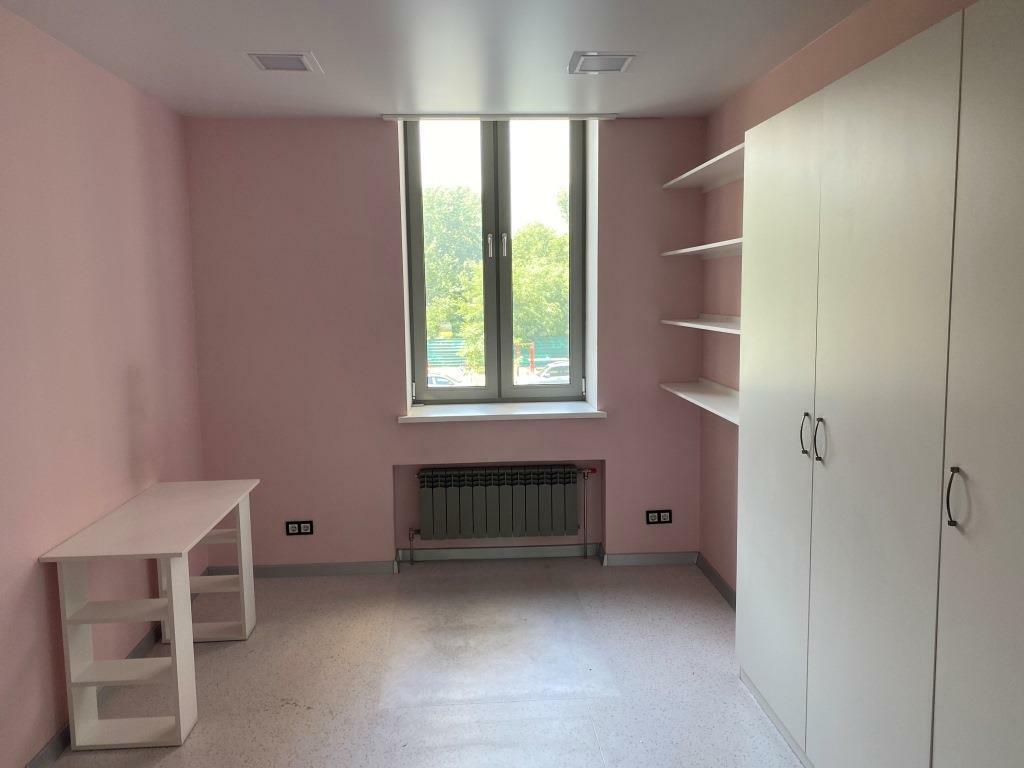 Продаж приміщення вільного призначення 265 м², Гната Хоткевича вул.