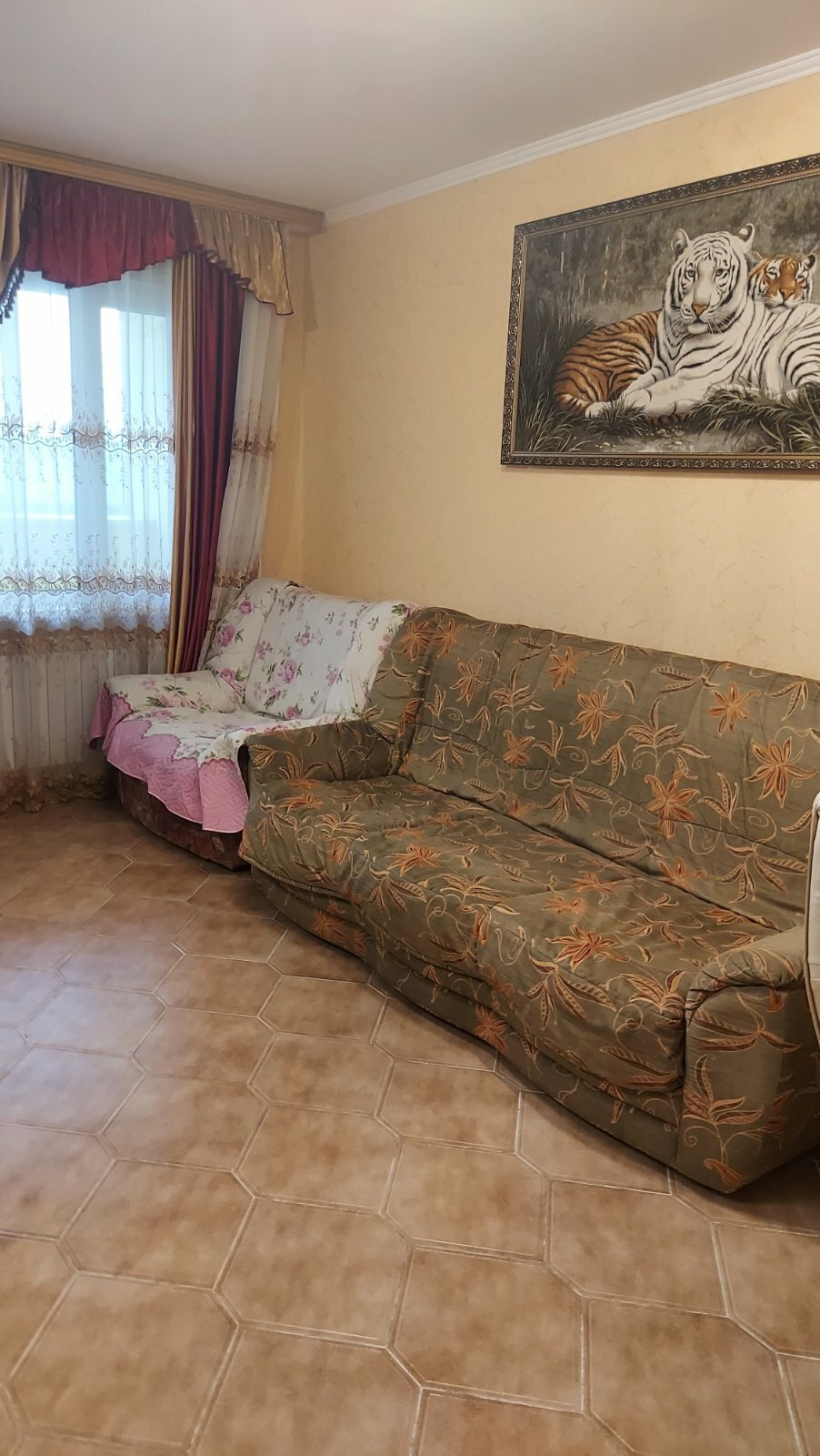 Оренда 3-кімнатної квартири 72 м², Вікентія Беретті вул., 10