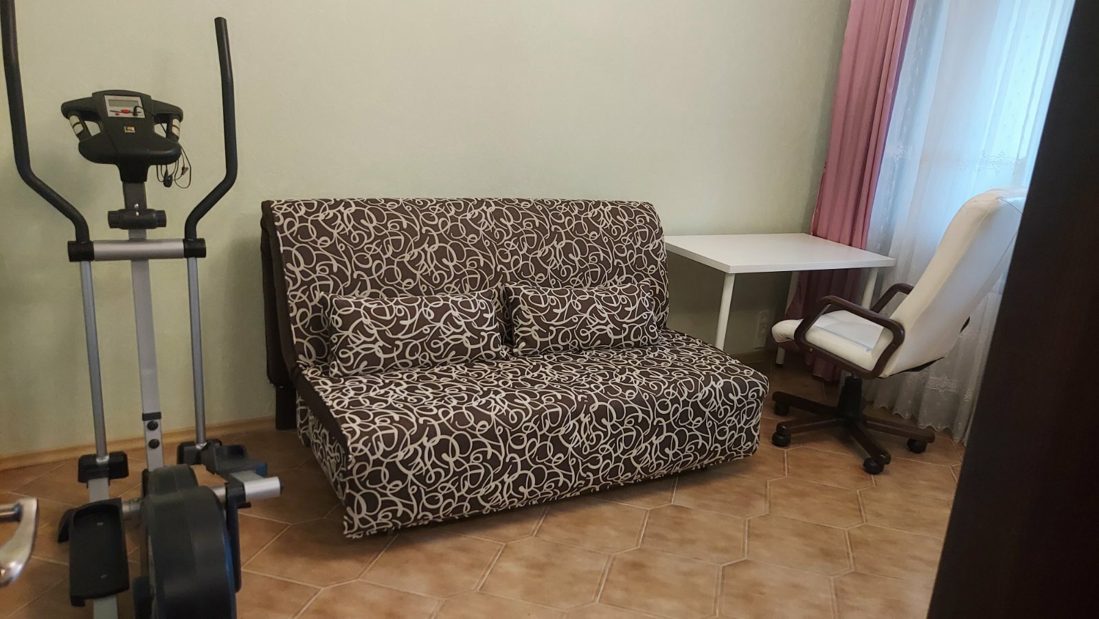 Оренда 3-кімнатної квартири 72 м², Вікентія Беретті вул., 10