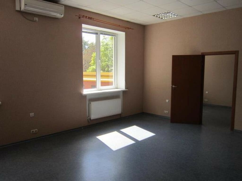 Оренда офісу 300 м², Олександра Поля просп., 80