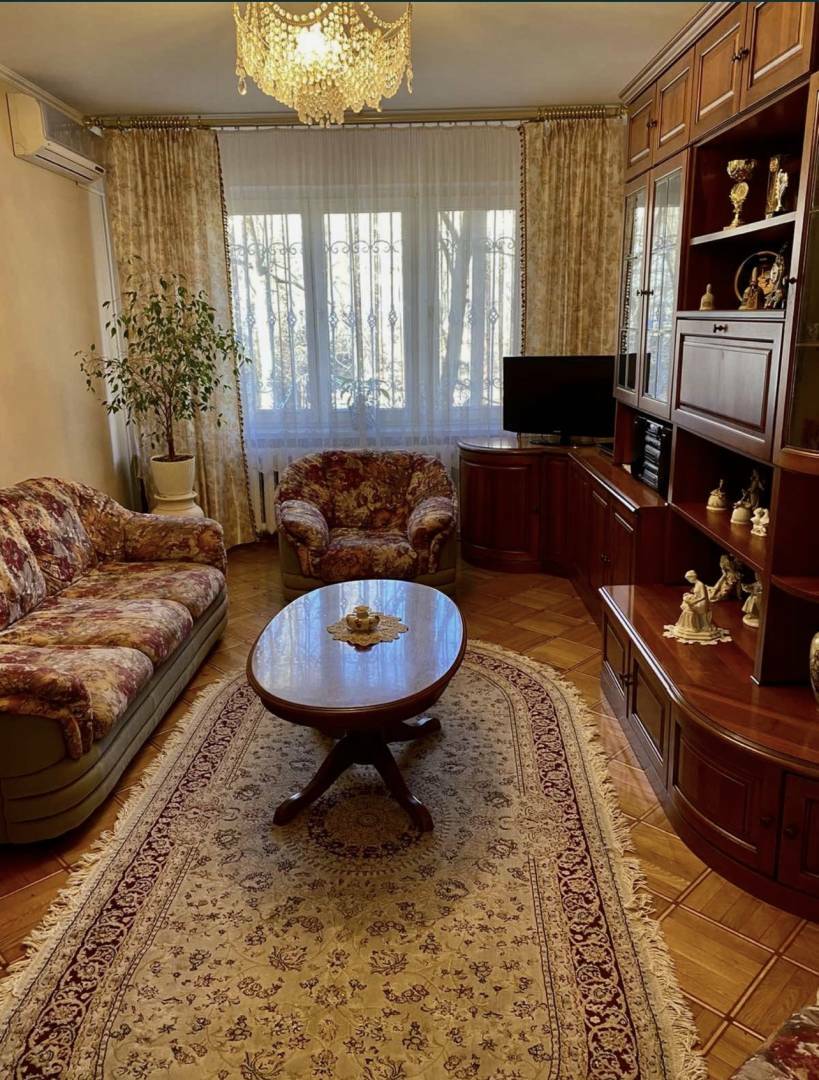 Продаж 5-кімнатної квартири 105 м², Армійська вул.
