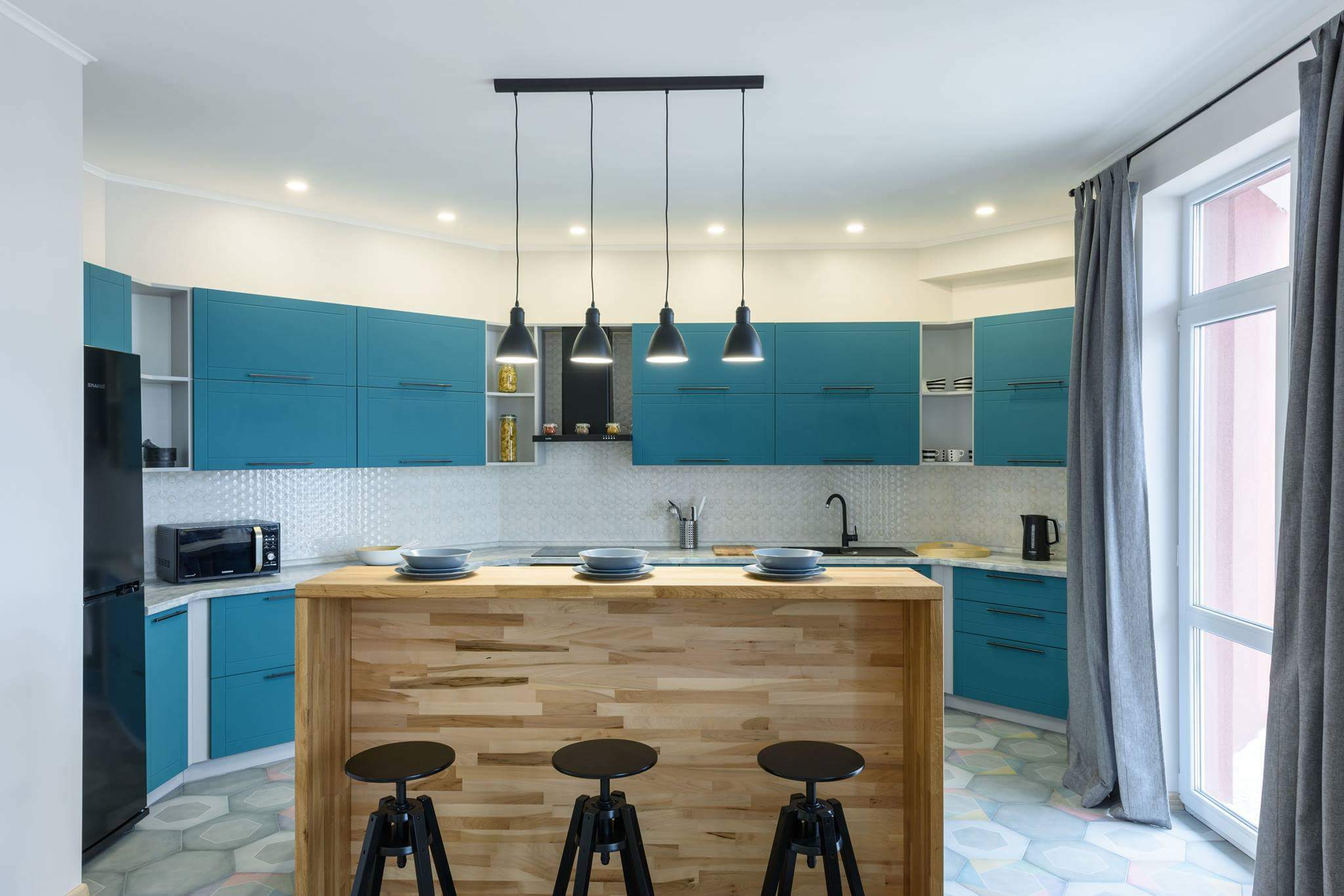 Аренда 4-комнатной квартиры 174 м², Тургеневская ул., 44