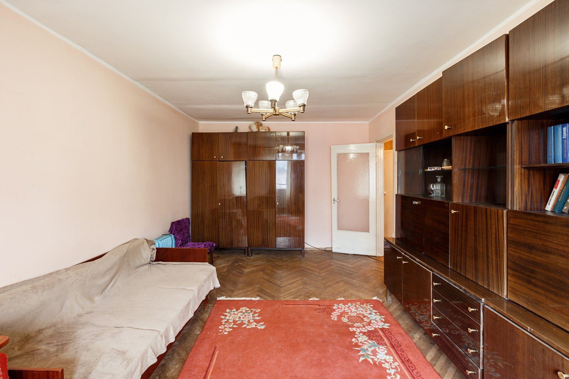 Продажа 3-комнатной квартиры 69 м², Хотинская ул.