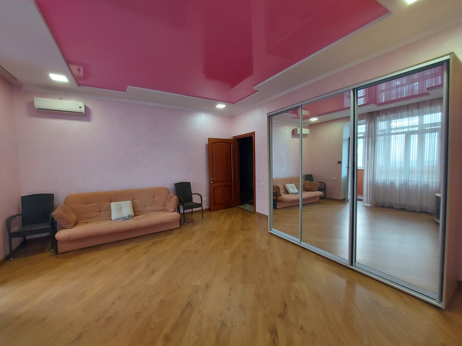 Аренда 2-уровневой квартиры 160 м², Левитана ул., 62