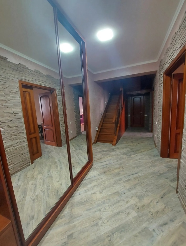 Аренда 2-уровневой квартиры 160 м², Левитана ул., 62